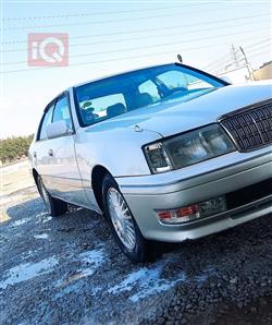 تۆیۆتا کراون